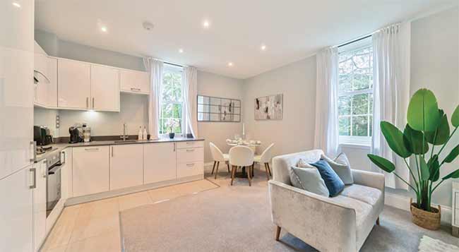 Officers Park open plan living and kitchen area